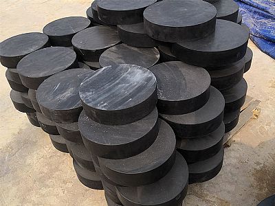五家渠板式橡胶支座由若干层橡胶片与薄钢板经加压硫化